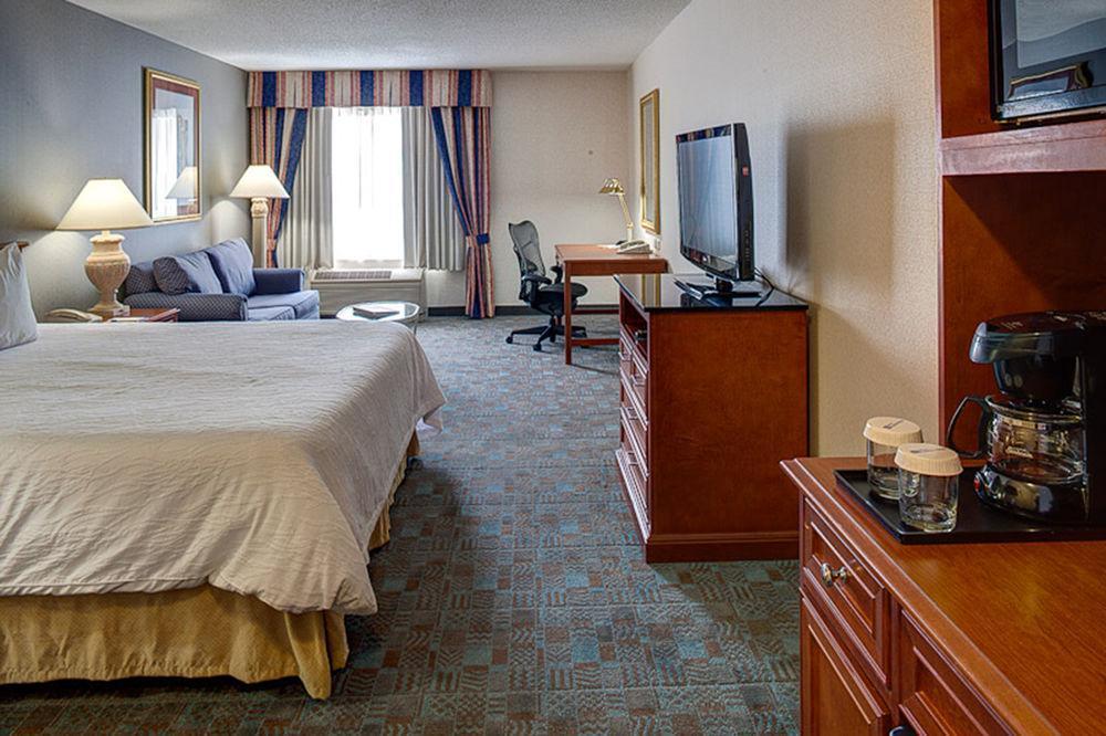 Hilton Garden Inn Toronto-Oakville Exteriör bild