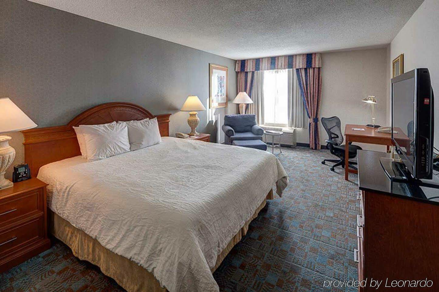 Hilton Garden Inn Toronto-Oakville Exteriör bild